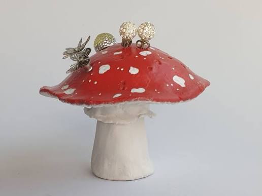 Tiny Pot Earring Holder